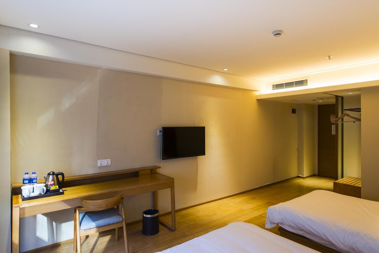 Ji Hotel Jiayuguan Pedestrian Street Екстер'єр фото